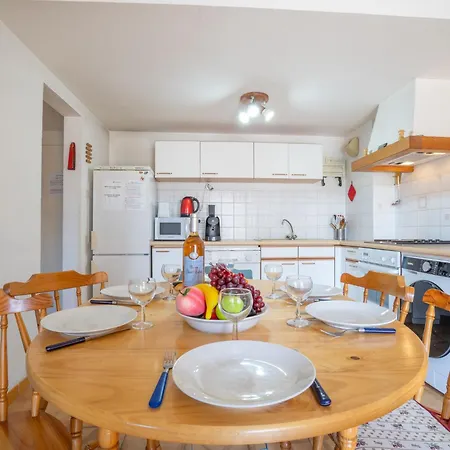 Les Mimosas By Interhome Les Lecques